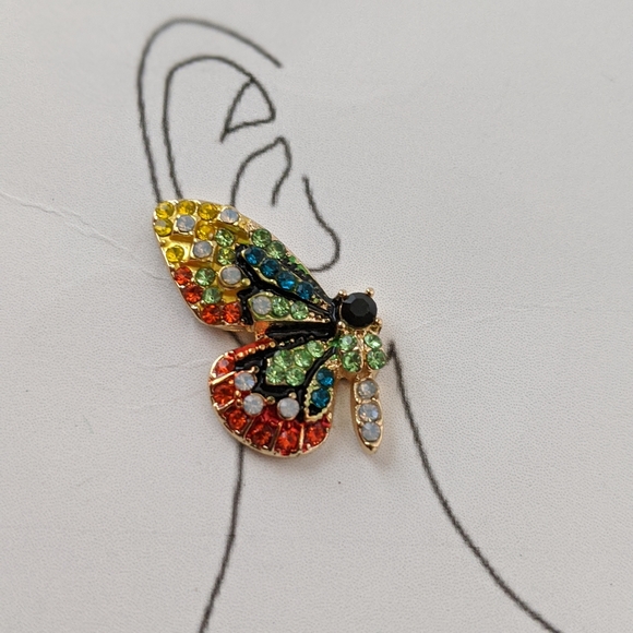 Simply Mahari Jewelry - Crystal Butterfly Crystal Earrings Simply Mahari Jewelry - Crystal Butterfly Crystal Earrings